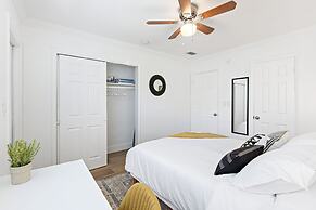 Bright and Spacious 2 BR Apartment