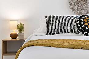 Bright and Spacious 2 BR Apartment