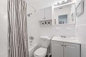 Bright and Spacious 2 BR Apartment