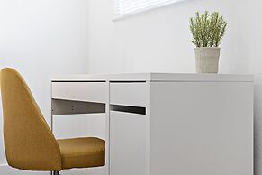 Bright and Spacious 2 BR Apartment