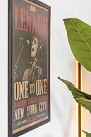 Musicians Lounge - 2 BR With Parking Asssigned