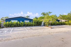 Musicians Lounge - 2 BR With Parking Asssigned