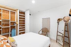 Bright Stylish Apt in Las Olas Blvd Victoria Park