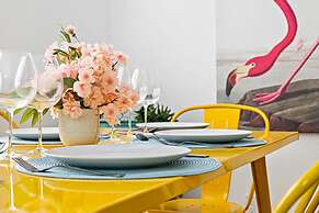 Stylish 2 BR Condo - Free Parking on Premises