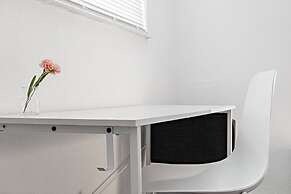 Stylish 2 BR Condo - Free Parking on Premises