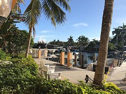 Las Olas Blvd Waterfront Apt