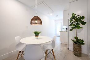 Beautiful And Comfortable Apt in Victoria Park