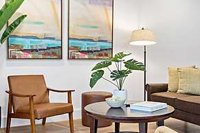 Awesome 1BR Apartment Sailboat