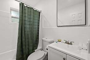 Awesome 1BR Apartment Sailboat