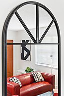 Lovely 2 BR Condo With Free Parking on Premises