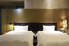 Time Tunnel Designer Hotel