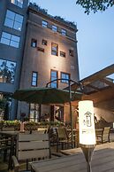 Time Tunnel Designer Hotel