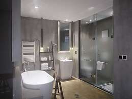 Time Tunnel Designer Hotel