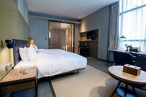 Time Tunnel Designer Hotel