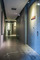 Time Tunnel Designer Hotel