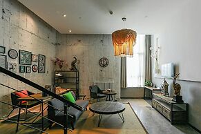 Time Tunnel Designer Hotel