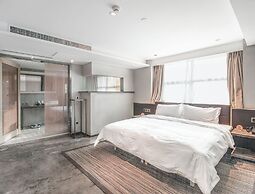 Time Tunnel Designer Hotel