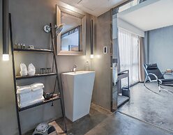 Time Tunnel Designer Hotel