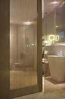 Time Tunnel Designer Hotel