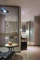 Time Tunnel Designer Hotel