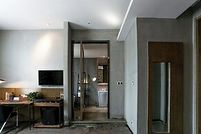 Time Tunnel Designer Hotel