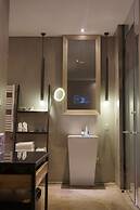 Time Tunnel Designer Hotel