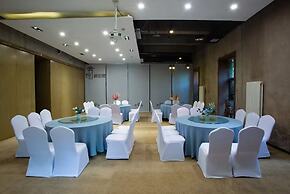 Time Tunnel Designer Hotel