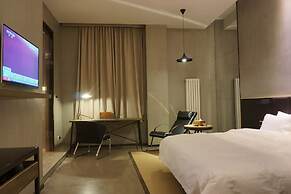 Time Tunnel Designer Hotel