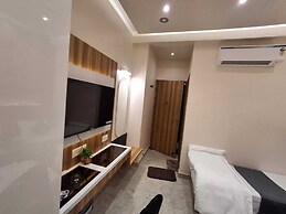 Raghav Vilas near Vishwanath temple