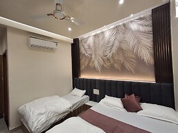 Raghav Vilas near Vishwanath temple