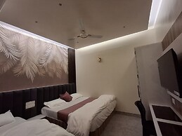 Raghav Vilas near Vishwanath temple