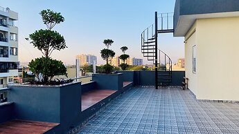 Stay 10 Parallel Apartment Hotel