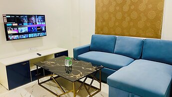 Stay 10 Parallel Apartment Hotel