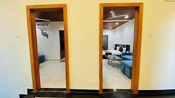 Stay 10 Parallel Apartment Hotel