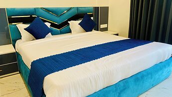 Stay 10 Parallel Apartment Hotel