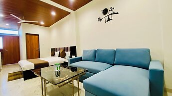 Stay 10 Parallel Apartment Hotel