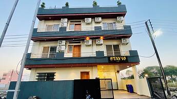 Stay 10 Parallel Apartment Hotel