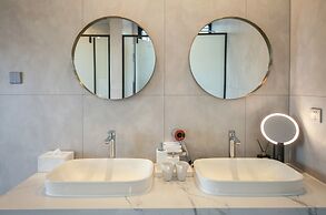 Dali Erduo Garden Seaview Hotel