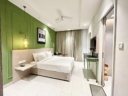 The Puri stays - Sea view & Temple