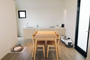 Nian hotel & resorts