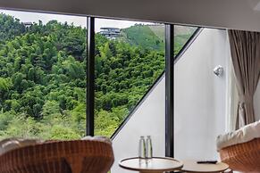 Nian hotel & resorts