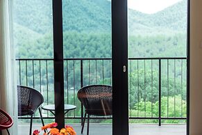 Nian hotel & resorts