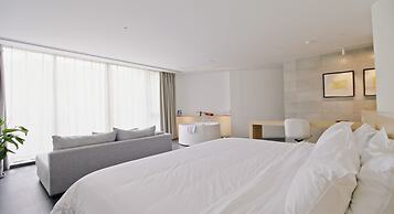 Nian hotel & resorts