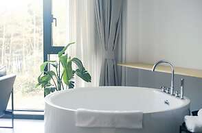 Nian hotel & resorts