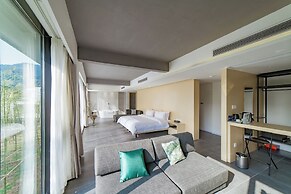 Nian hotel & resorts