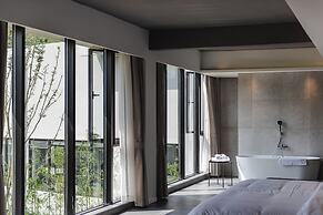 Nian hotel & resorts