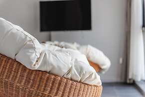 Nian hotel & resorts