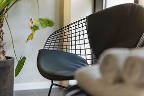 Nian hotel & resorts