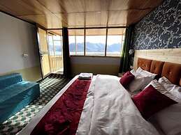Ecstasy Huts Pangong