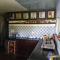 Vinayak House Boats